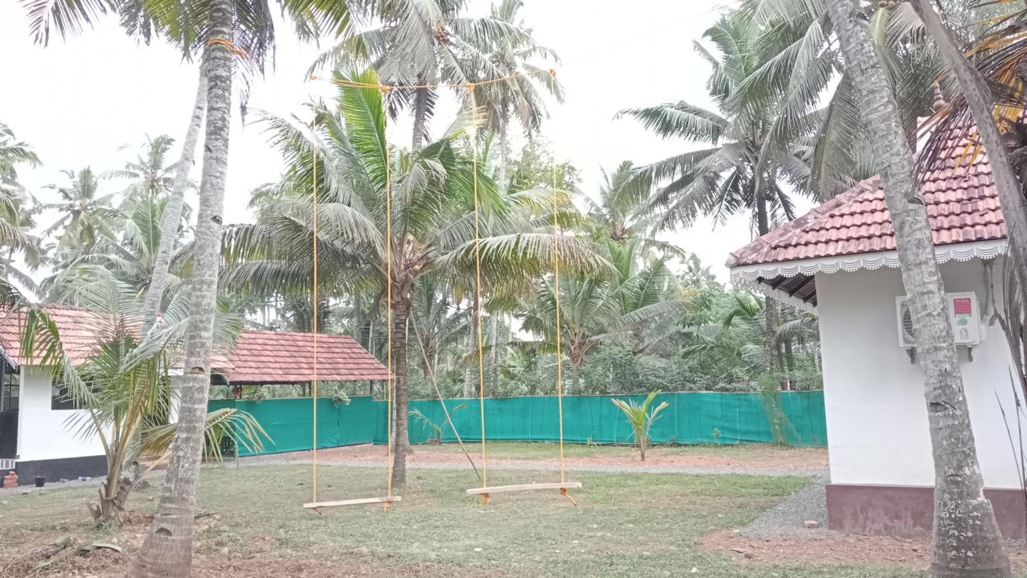 Prakruthi Residency Munroeisland Apartman Mundrothuruth Kültér fotó