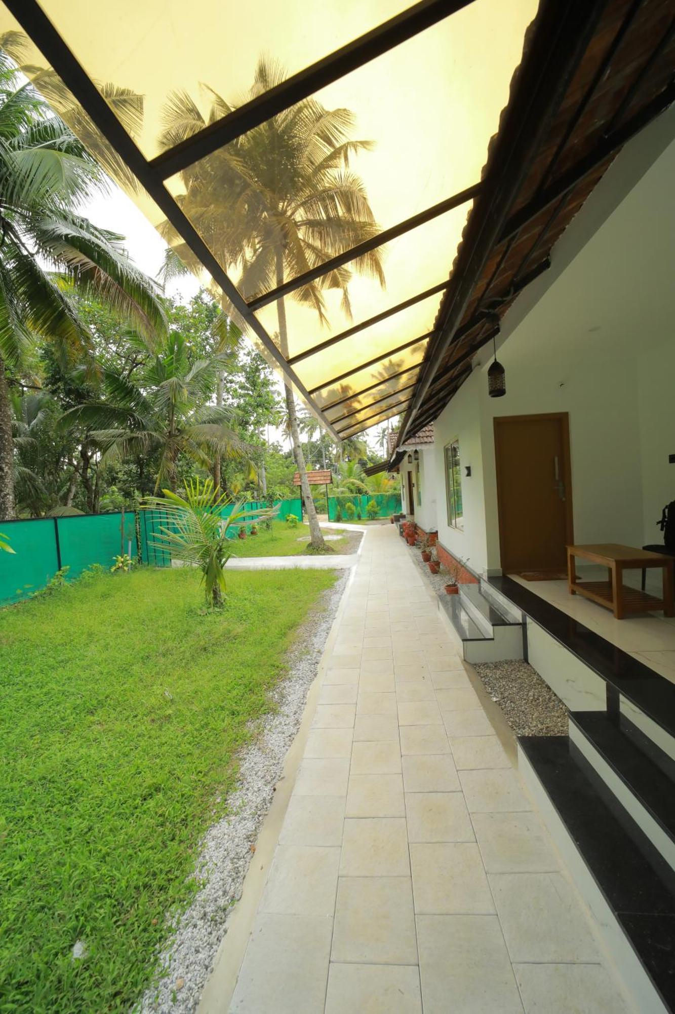 Prakruthi Residency Munroeisland Apartman Mundrothuruth Kültér fotó