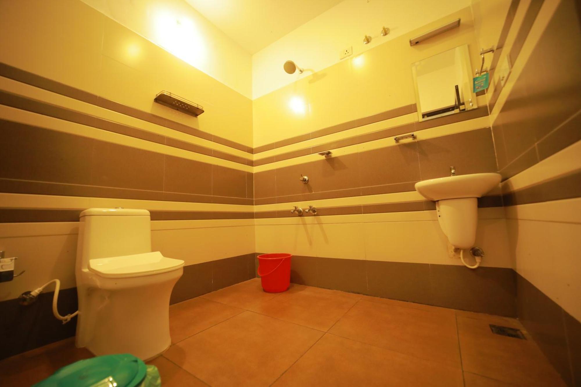 Prakruthi Residency Munroeisland Apartman Mundrothuruth Kültér fotó